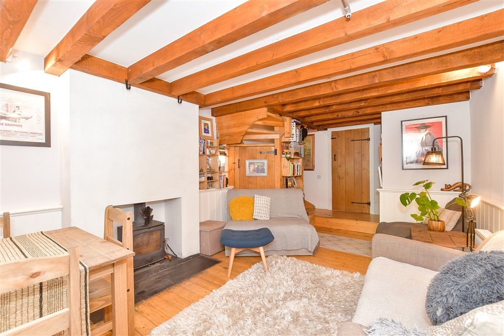 Property photo 2 of 18 Lounge