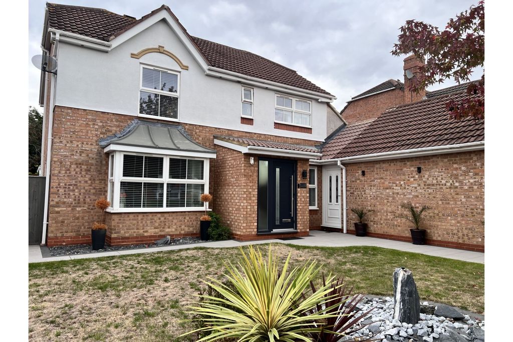 Property photo 2 of 40