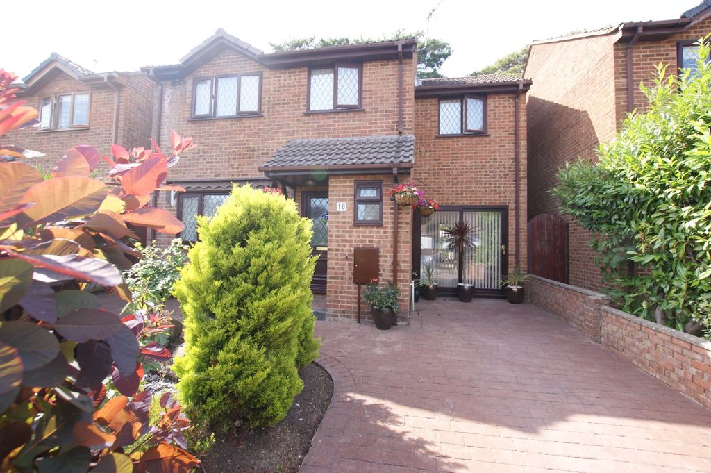 Property photo 1 of 17 Picture No. 01