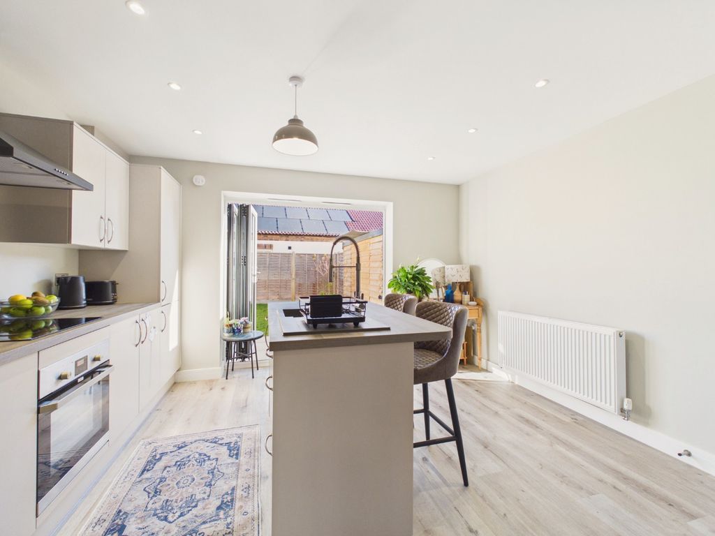Property photo 2 of 13 5531334