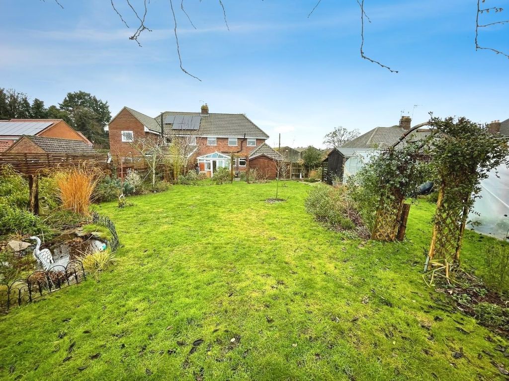 Property photo 3 of 22 B6777Db9-30F1Bda9-B6F8-43c2-84Fc-5971A7A7Aaf9.Jpeg