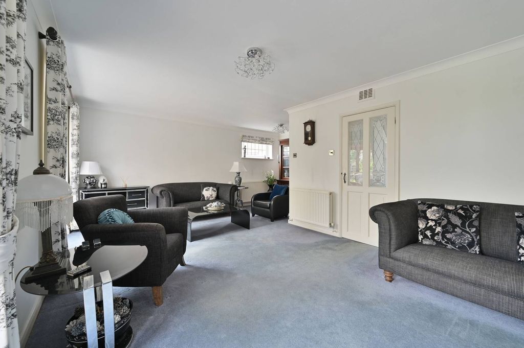 Property photo 3 of 22