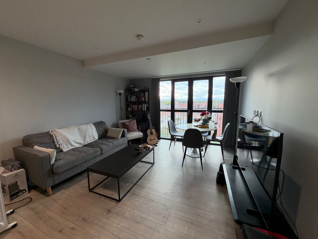 Property photo 2 of 6