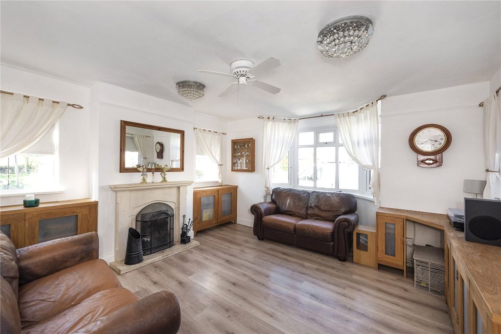 Property photo 3 of 19 Picture No. 05