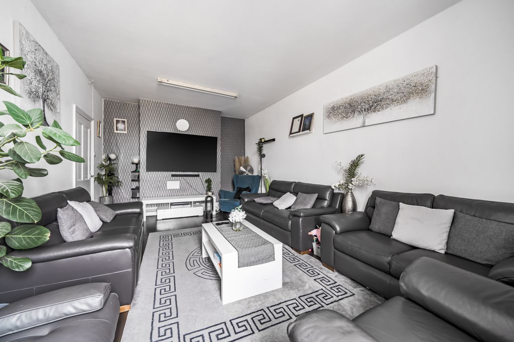 Property photo 2 of 20 1404093669777E647Db3B