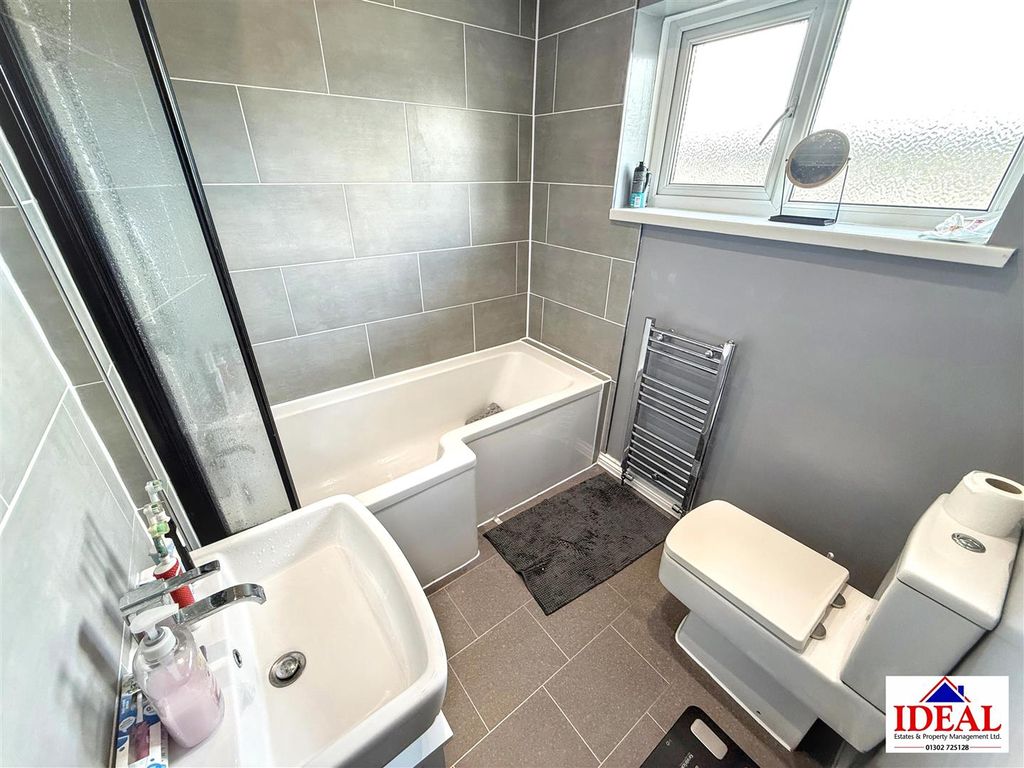 Property photo 2 of 14 Image00011.Jpg