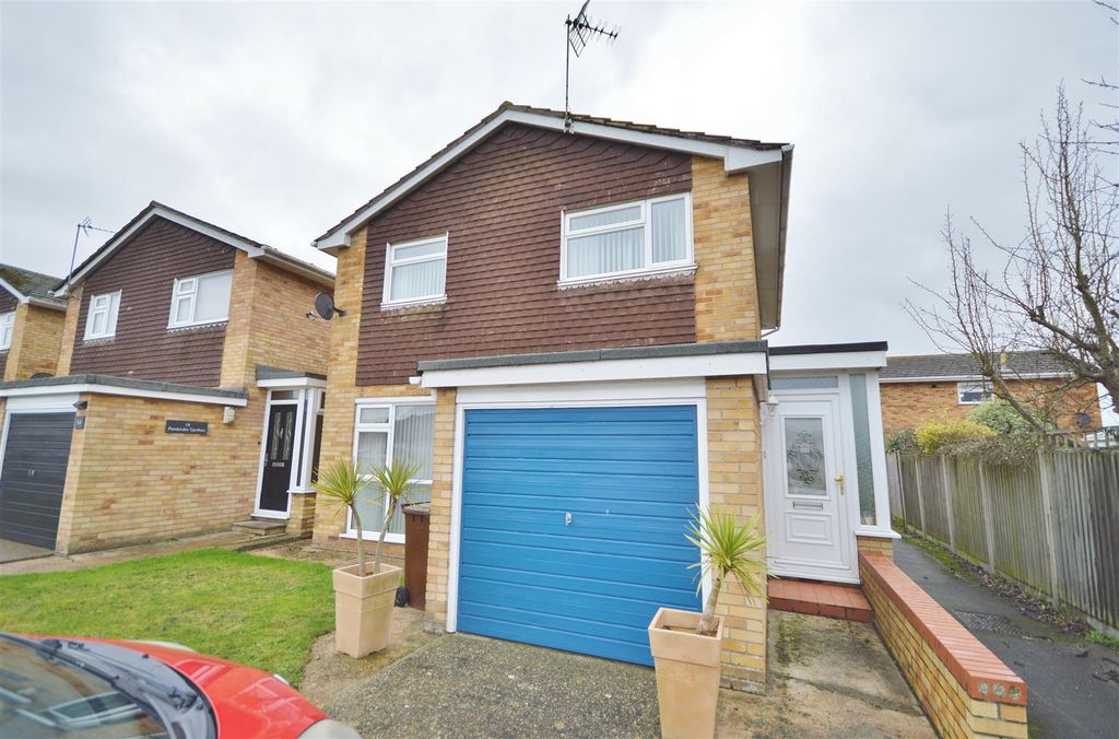 Property photo 1 of 21 Outside Front