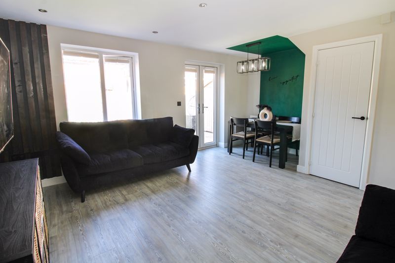 Property photo 3 of 14 Lounge/Dining Room