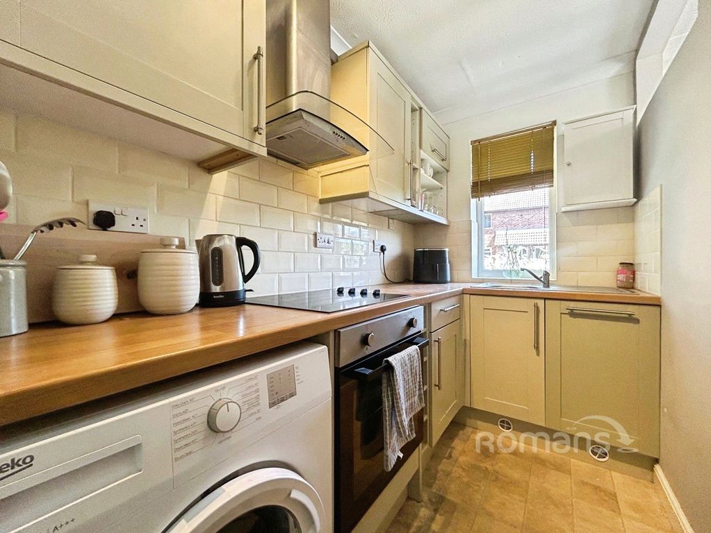 Property photo 3 of 9 Pbox-Img.Jpg