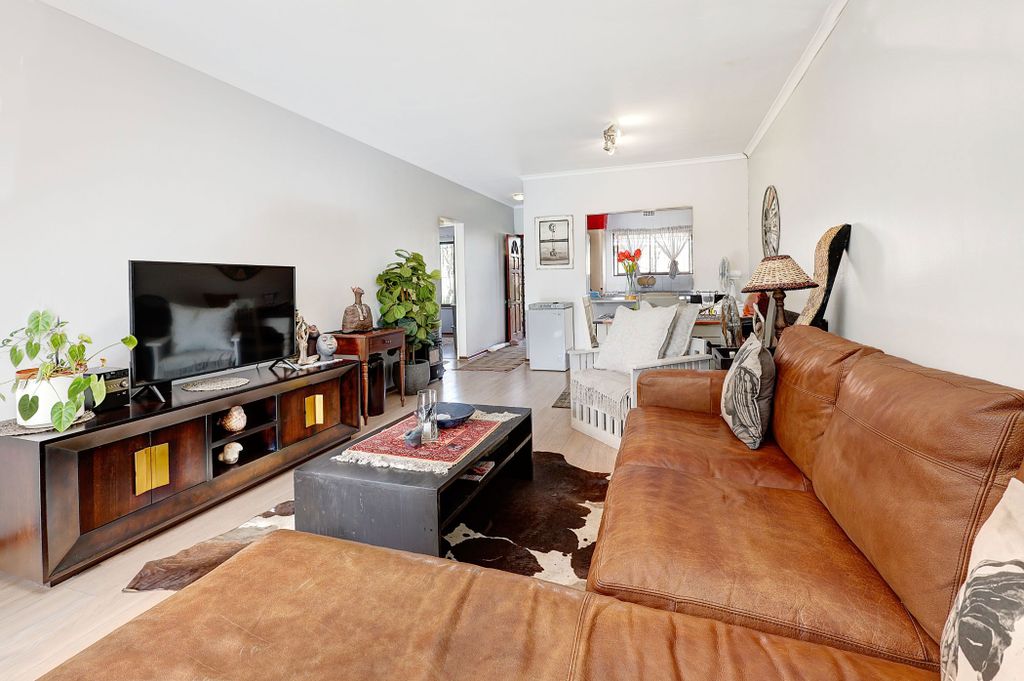 Property photo 2 of 22 Dbv1739633