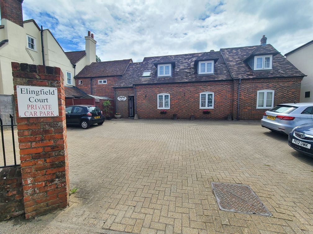 Property photo 1 of 9