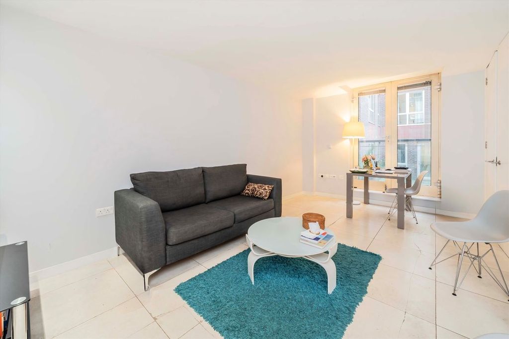 Property photo 2 of 5