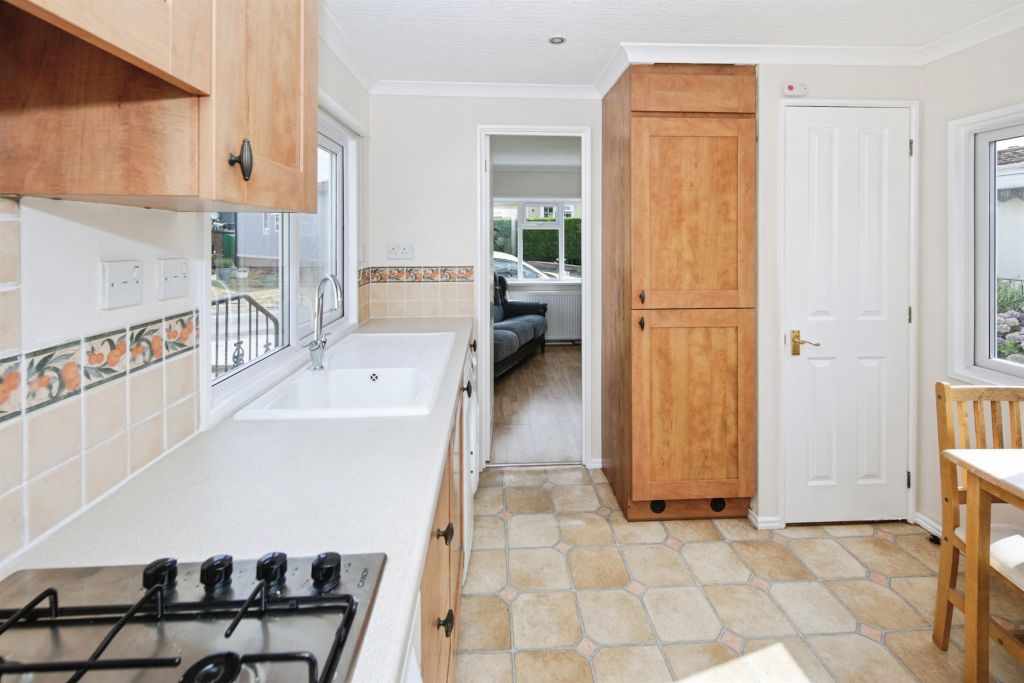 Property photo 3 of 11
