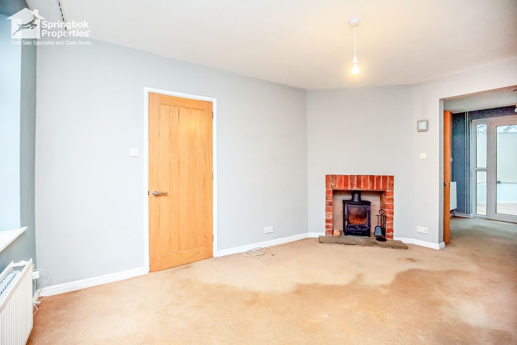 Property photo 3 of 19 1