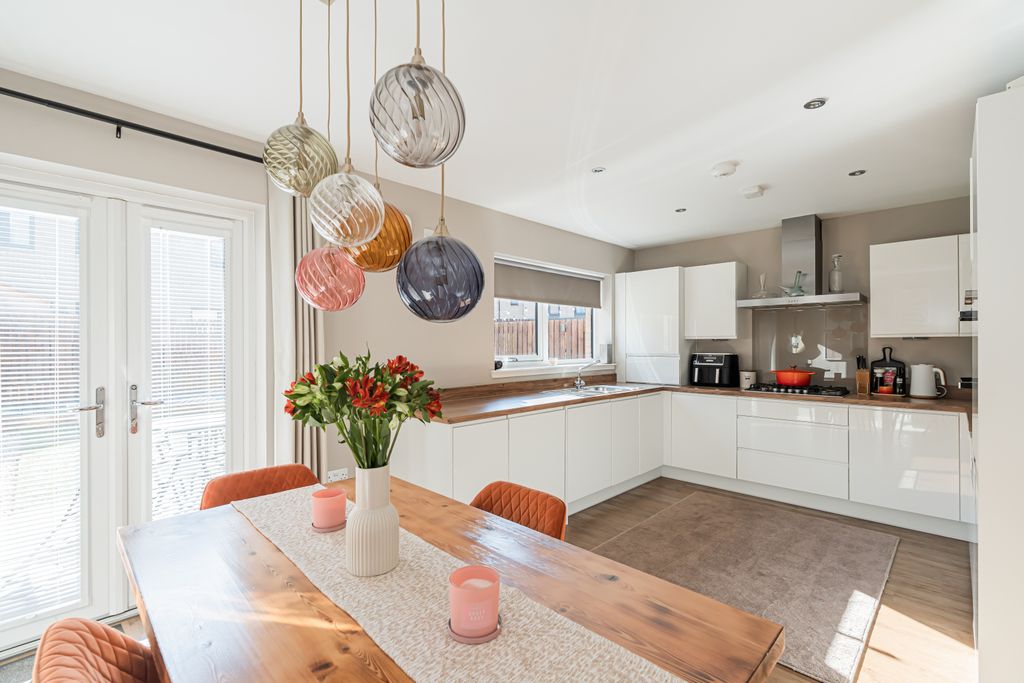 Property photo 2 of 23 Property Image 2