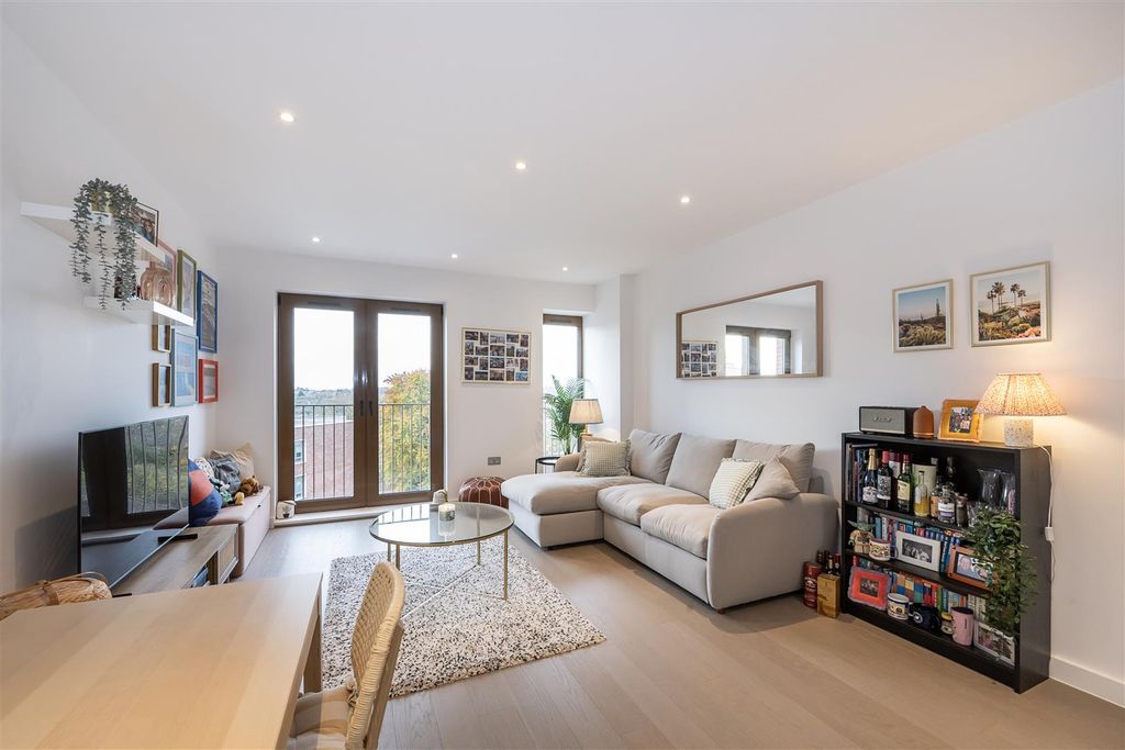 Property photo 2 of 14 78-Ziggurat-House-01 (1).Jpg