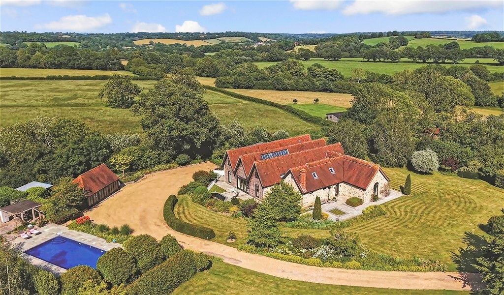 Property photo 1 of 4 Brochure Front