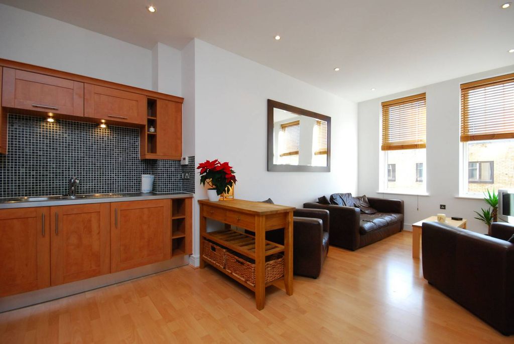 Property photo 2 of 5