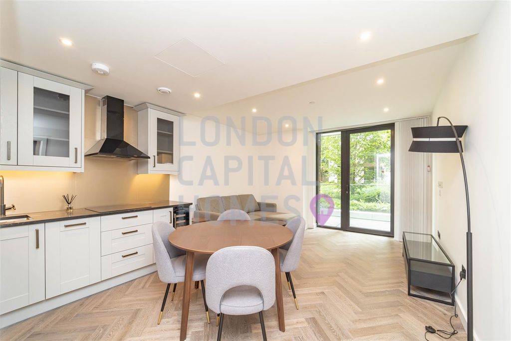 Property photo 2 of 14 Hope5406-2.Jpg