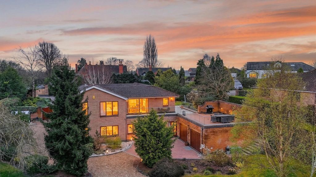 Property photo 2 of 48