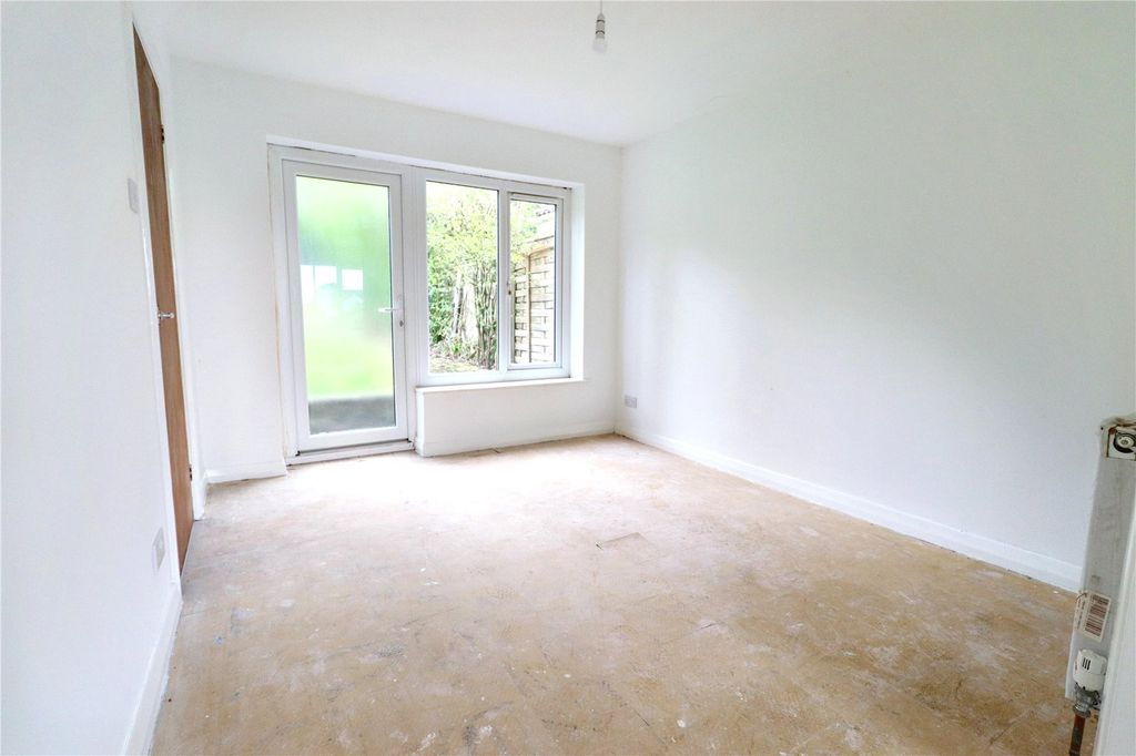 Property photo 3 of 10 Picture No. 16