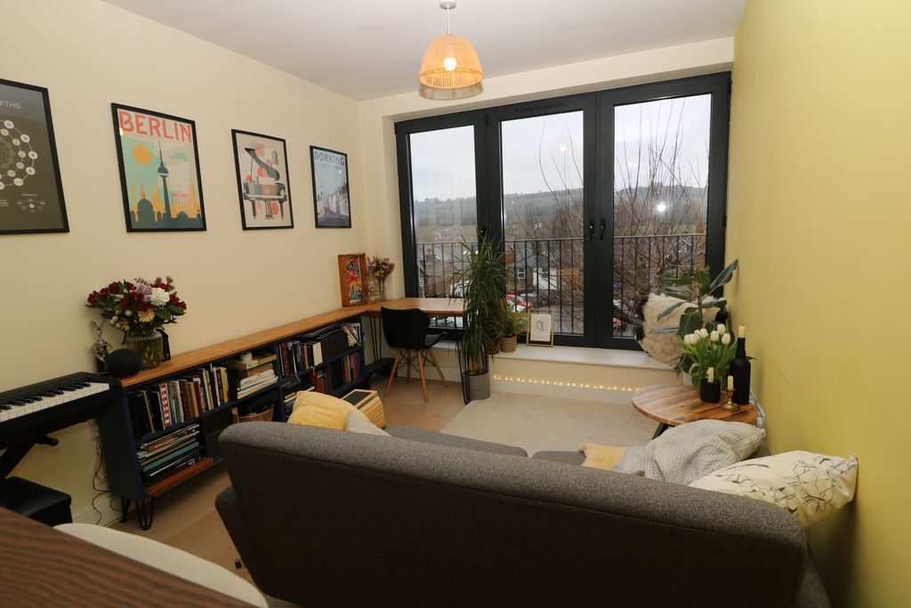 Property photo 2 of 10