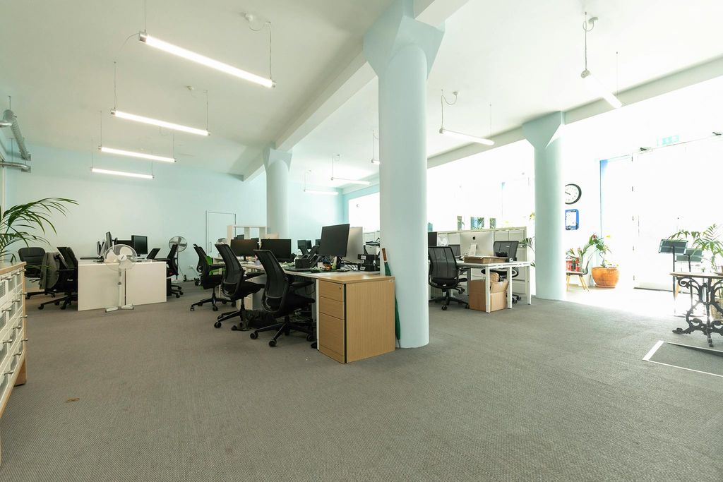 Property photo 3 of 24 16 Perseverance Works 20.Jpg