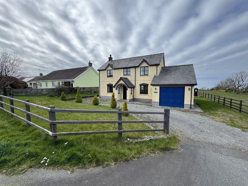 Property photo 1 of 39