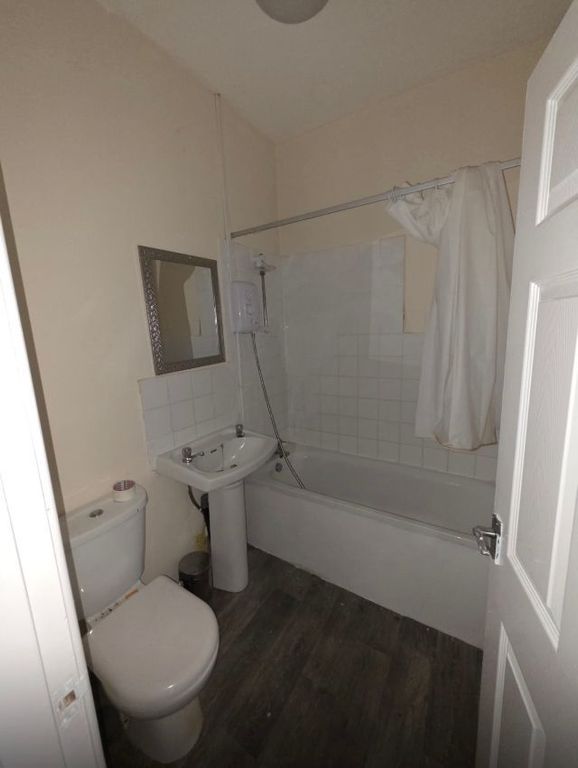 Property photo 2 of 3