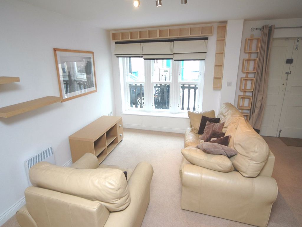 Property photo 1 of 3