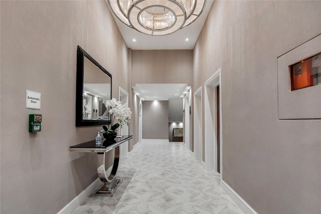 Property photo 3 of 16 Picture No. 13