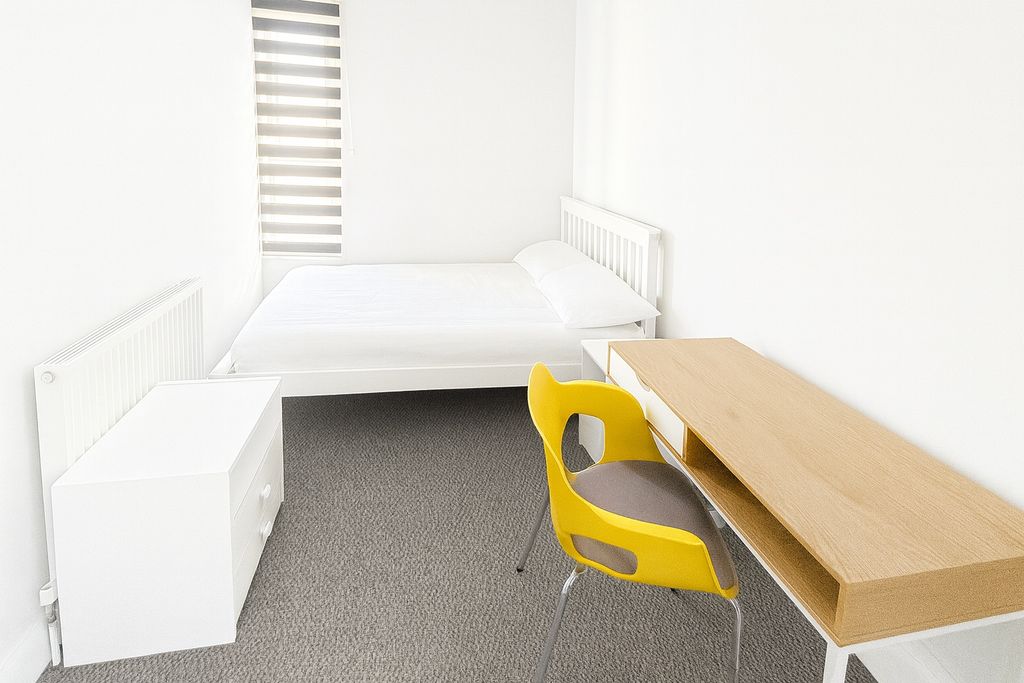 Property photo 2 of 5 A Bright, Minimalist Single Bedroom With White Wal...