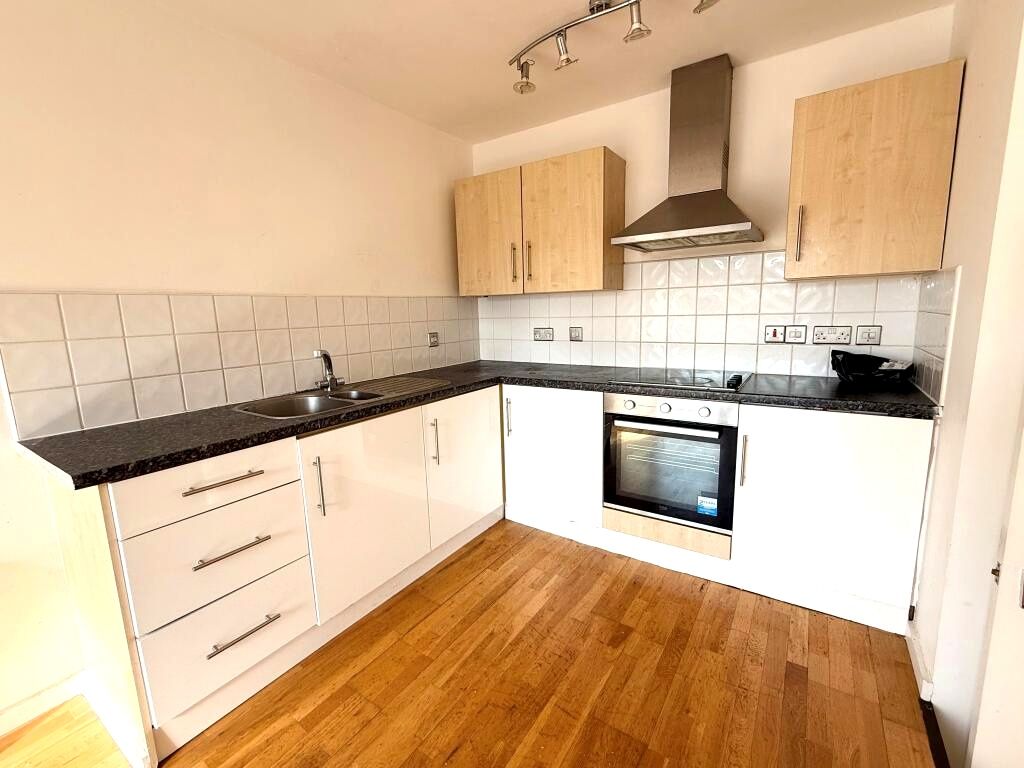 Property photo 2 of 8