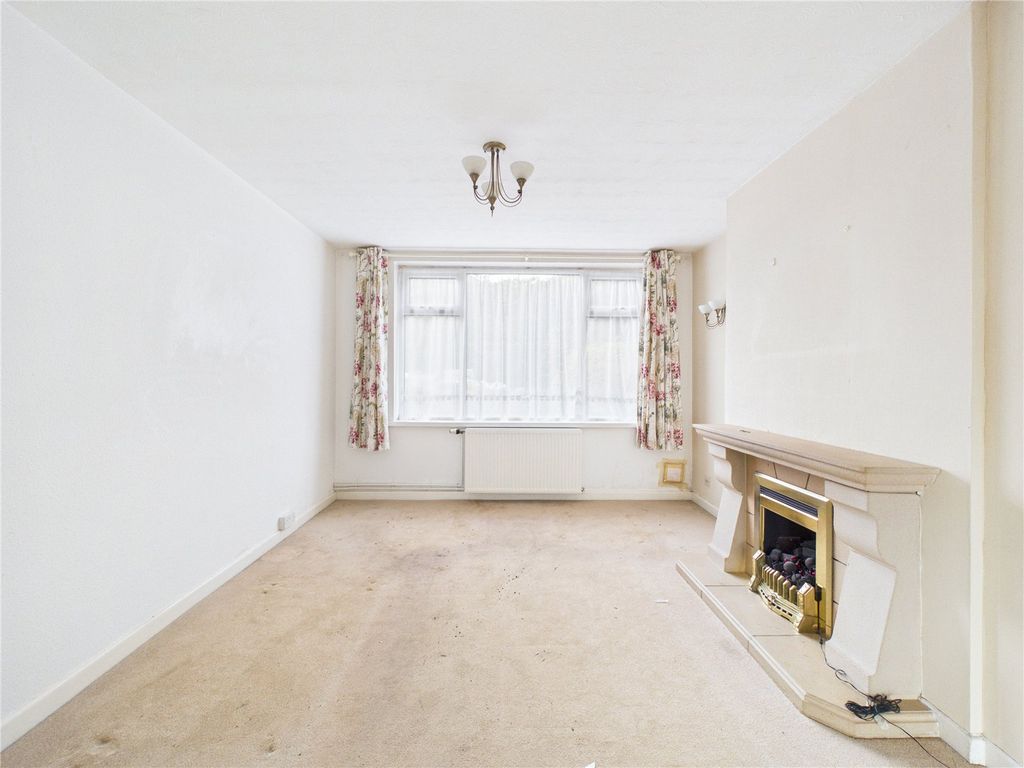 Property photo 3 of 27 Picture No. 21