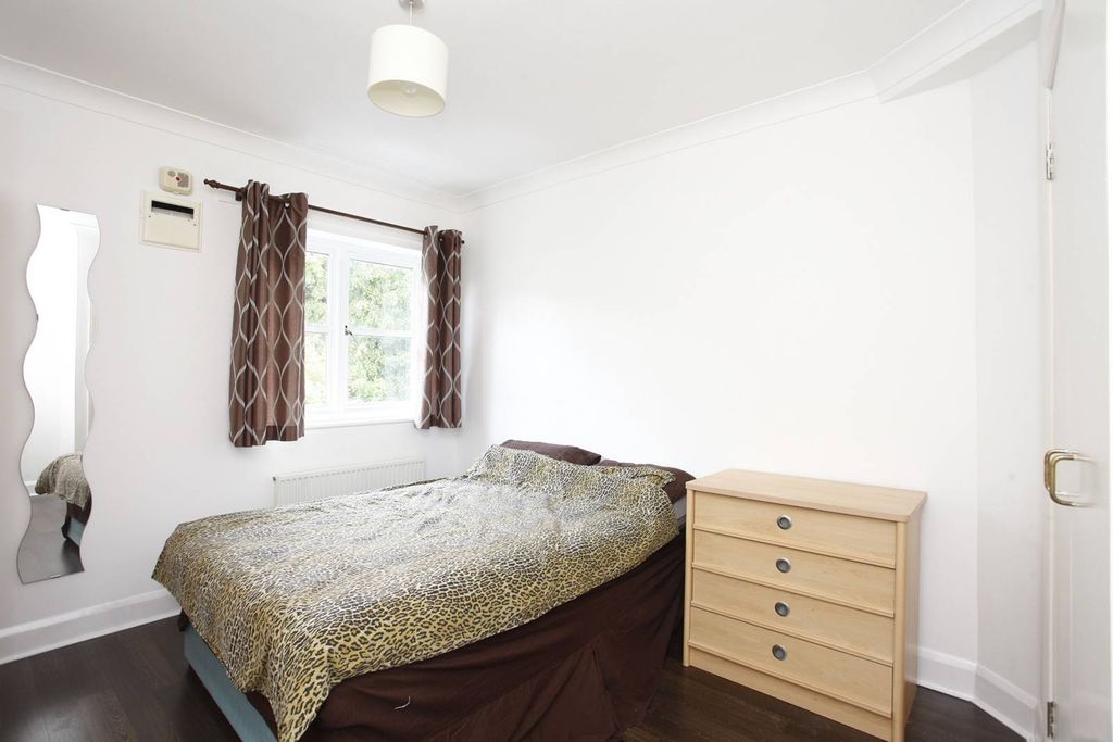 Property photo 3 of 8