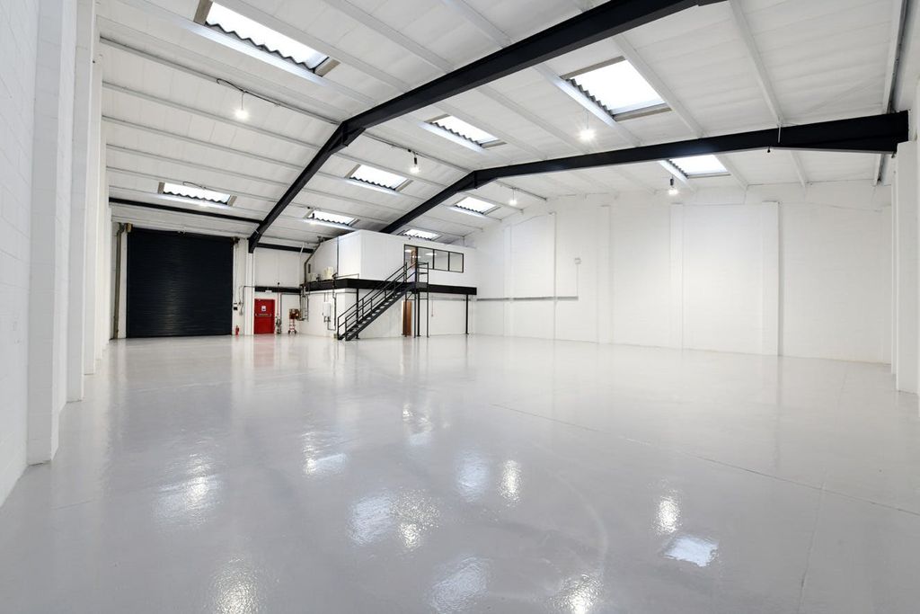 Property photo 3 of 12 Image 8