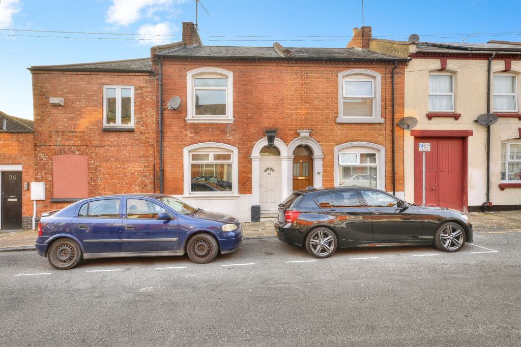 Property photo 1 of 17