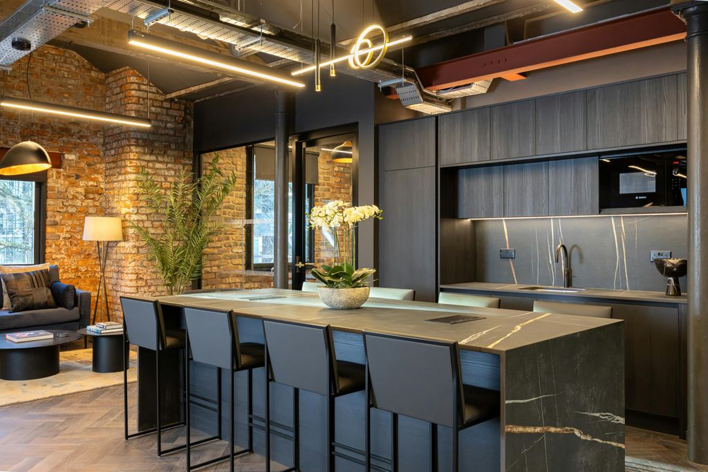 Property photo 1 of 7 Image -81.Jpg