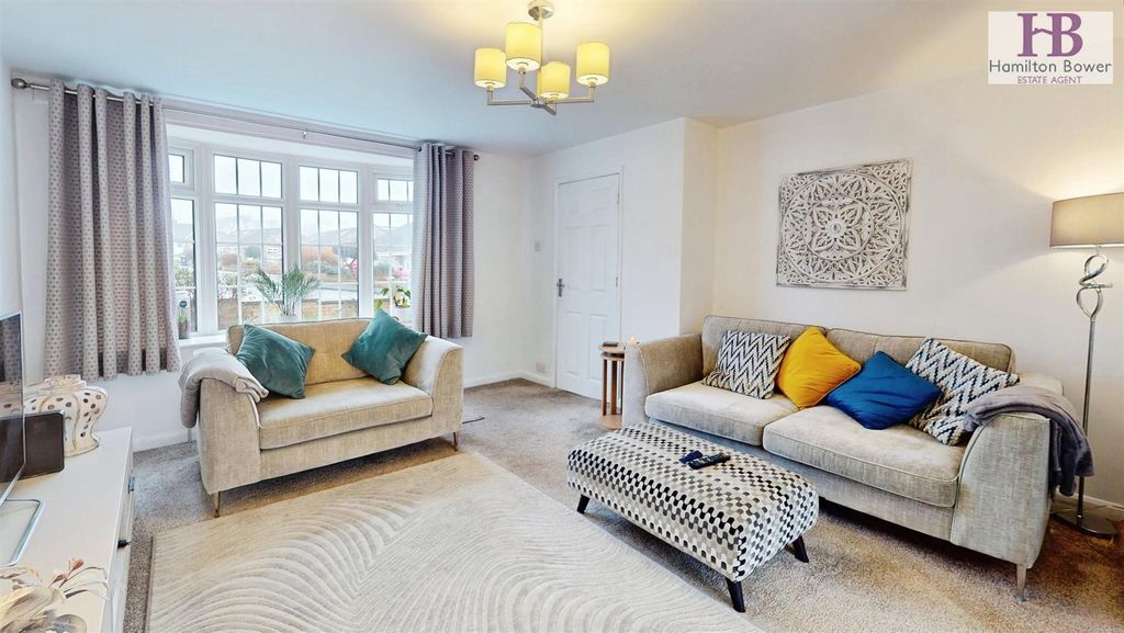 Property photo 2 of 17 F2Bb744E-26-Saint-Andrews-Drive-01202026_093856.Jp