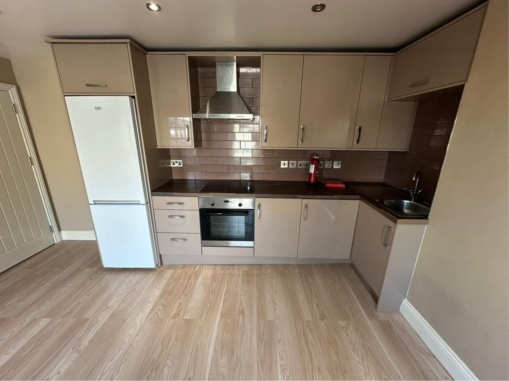 Property photo 2 of 5 Kitchen