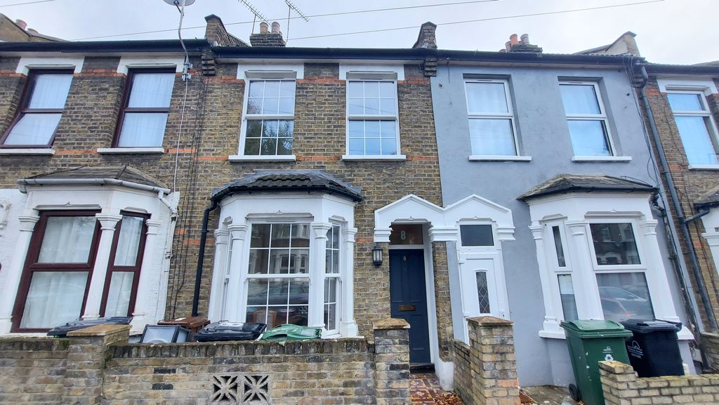 Property photo 3 of 13