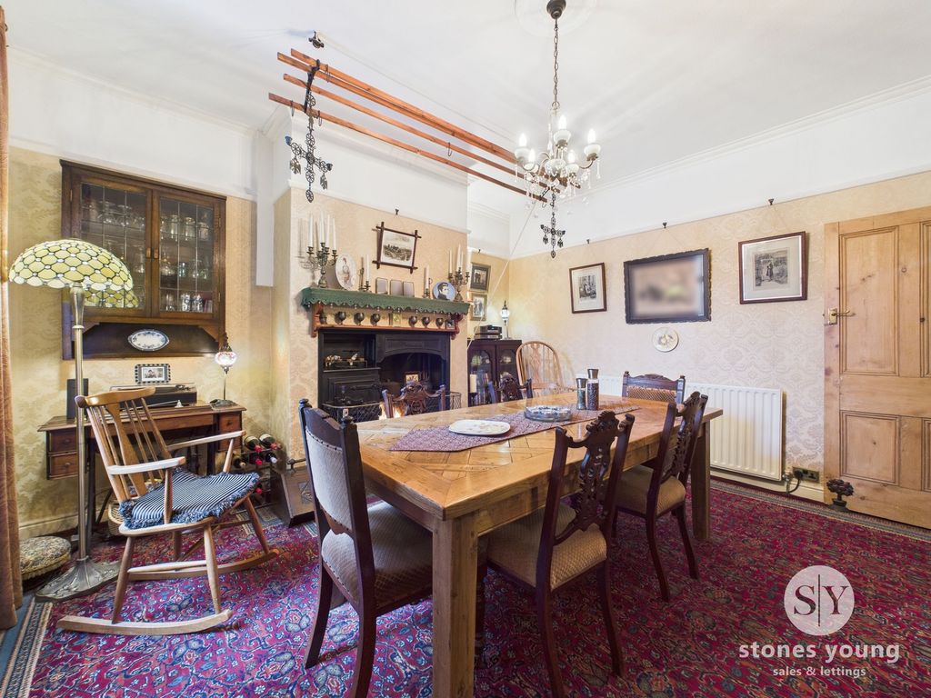 Property photo 3 of 23