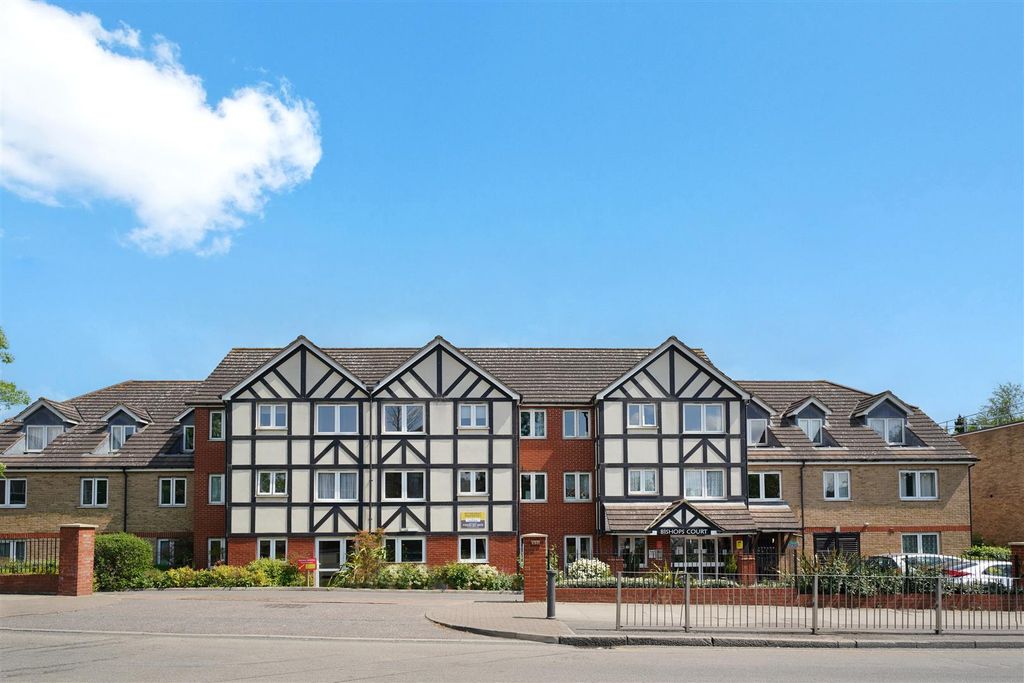 Property photo 1 of 8 Flat 3, Bishops Court - 1Fh64Bxooyahojzkcbju.Jpg