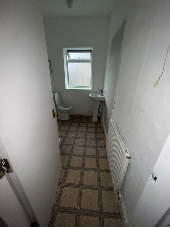 Property photo 3 of 8