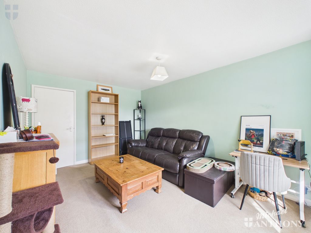 Property photo 2 of 13 Cam03218G0-Pr1139-Still003