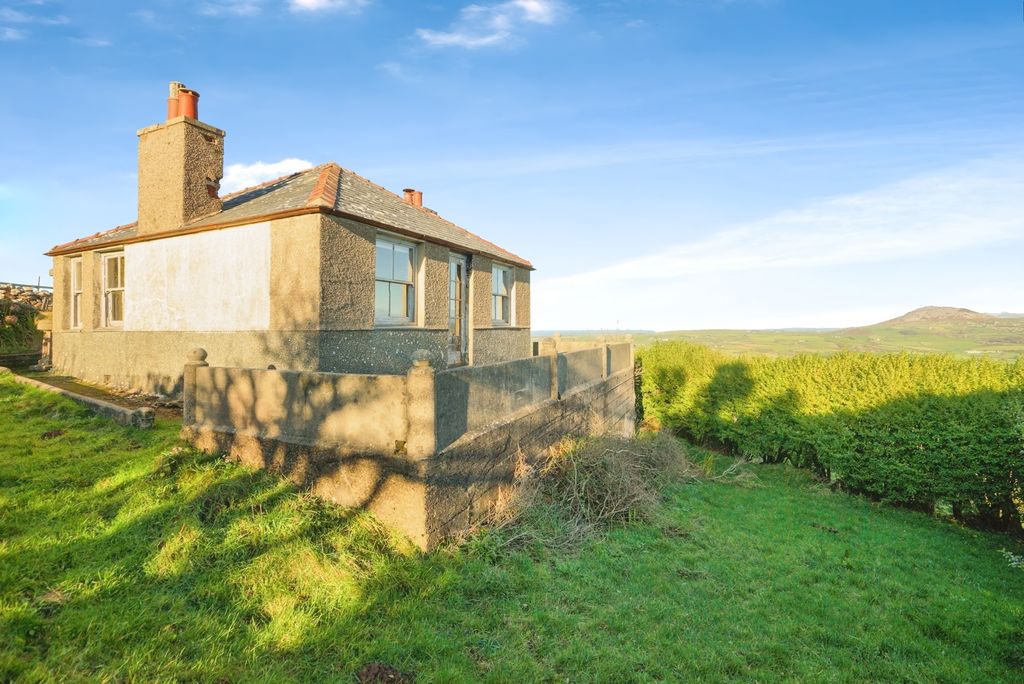 Property photo 3 of 12 Pbox-Img.Jpg