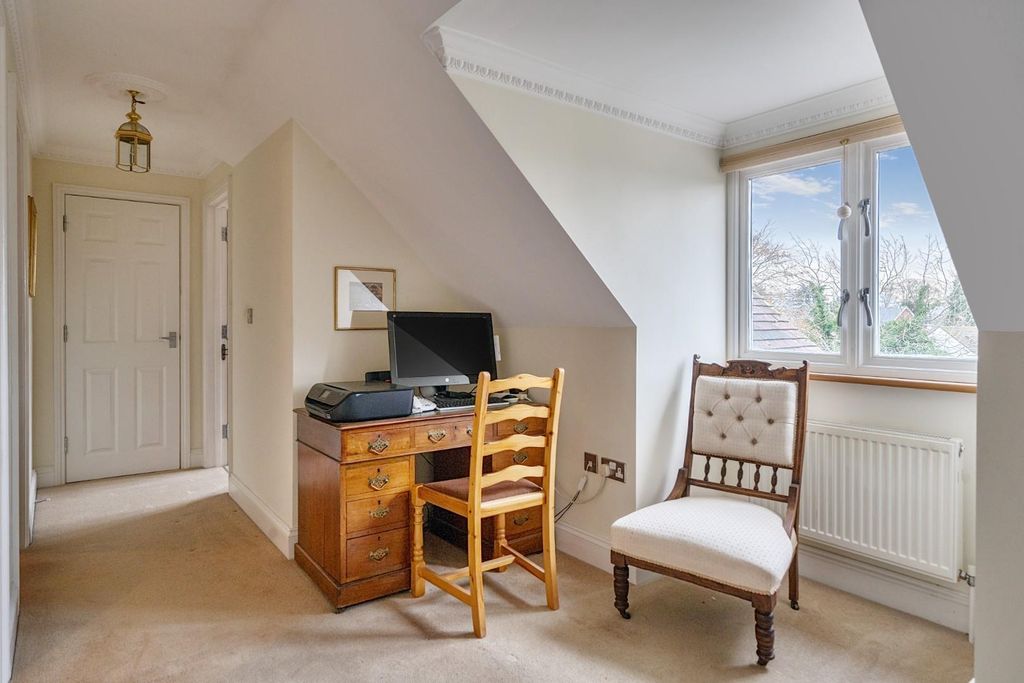 Property photo 2 of 19 1375724-3-69133E8Fa649E.Jpg