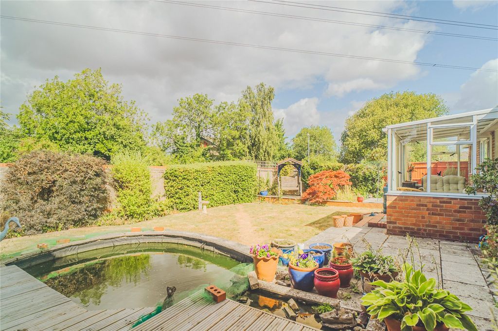 Property photo 2 of 16 Garden