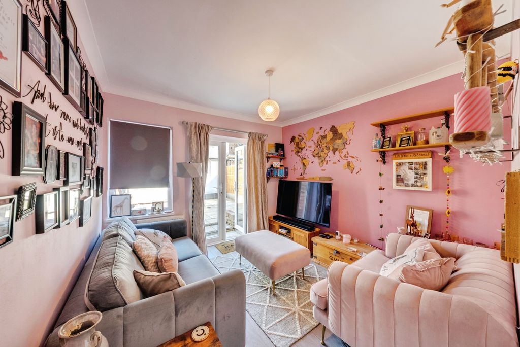 Property photo 1 of 30 A7S00364Hdr