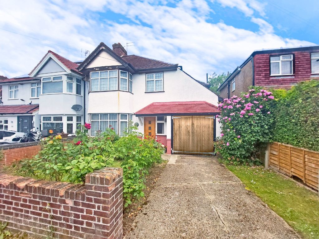 Property photo 1 of 18 4996630